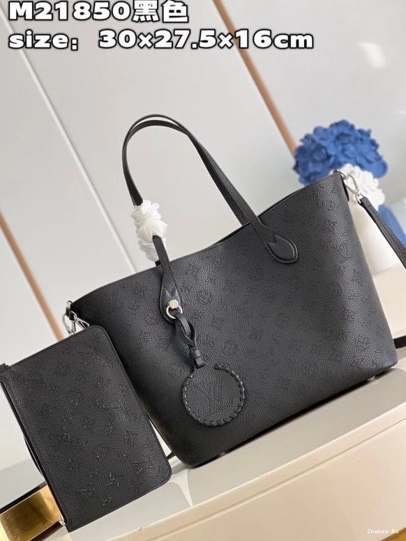 LOUIS VUITTON MM BLOSSOM 0707